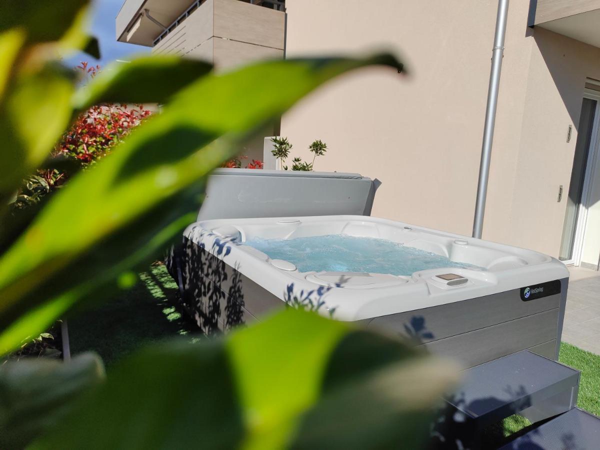 San Giorgio Design Home Con Jacuzzi Privata Кола Экстерьер фото